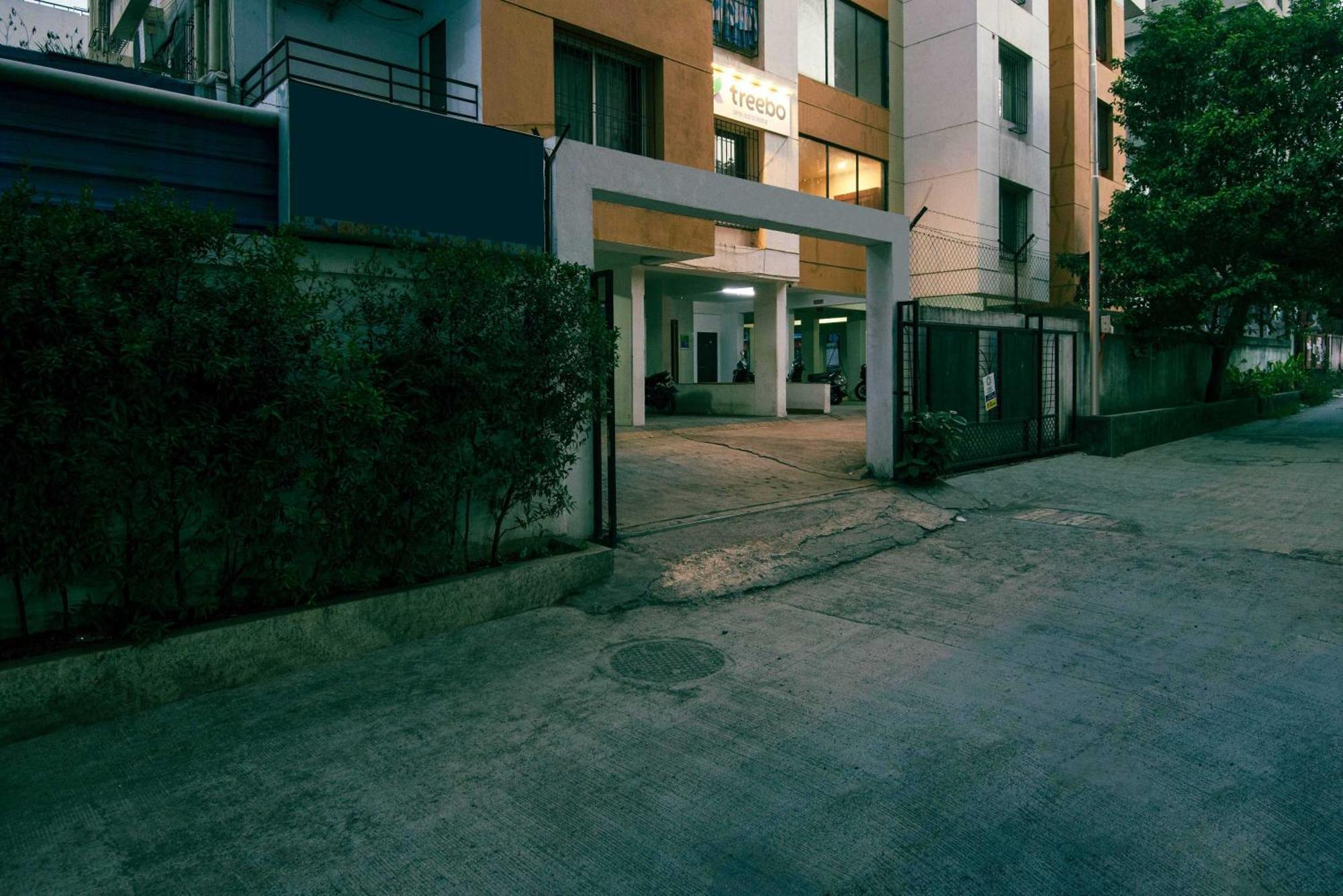 Hotel Treebo Empire Executive Premium, Hinjewadi Hinjawadi Exteriér fotografie